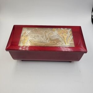Vintage Art of Chokin by Westland Co. Music Box Swan Plays Evergreen
